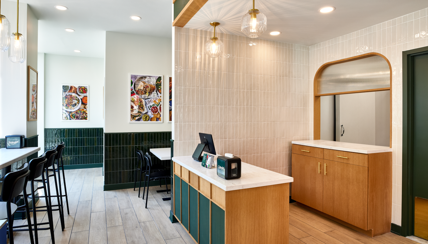 【JDI】Make Yourself Comfortable /Hot Nosh image;width=auto,format=auto/